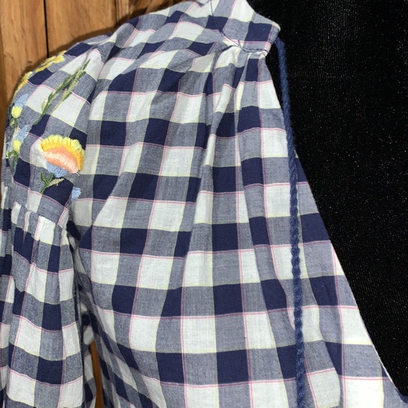 EUC H&M LOGG size 2 plaid top - Picture 2 of 9